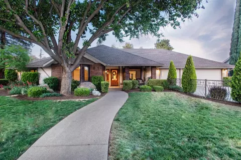 73 N Willow Ave, Clovis, CA 93612 photo 1