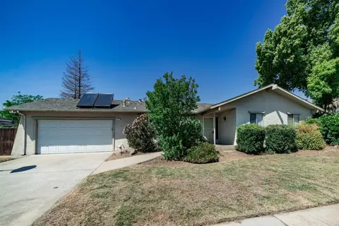 1927 Mitchell Ave, Clovis, CA 93611 photo 1