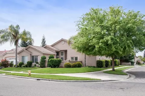 1845 N Madera St, Visalia, CA 93292 photo 1