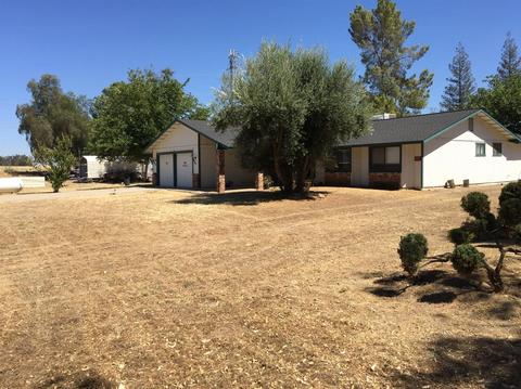 37942 Rosemead Dr, Madera, CA 93636 photo 1