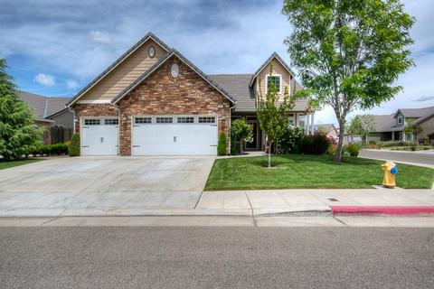 3167 Twain Ave, Clovis, CA 93619 photo 1