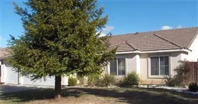 3822 Garfield St, Selma, CA 93662 photo 1