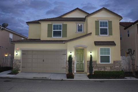 3546 Luminary Way, Clovis, CA 93619 photo 1