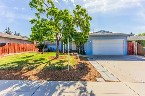 2877 Bush Ave, Clovis, CA 93612 photo 1