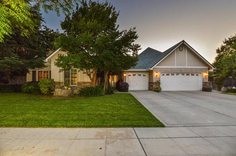 1674 N Homsy Ave, Clovis, CA 93619 photo 1