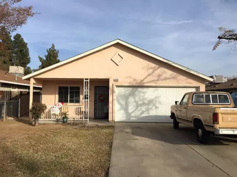 338 L St, Sanger, CA 93657 photo 1