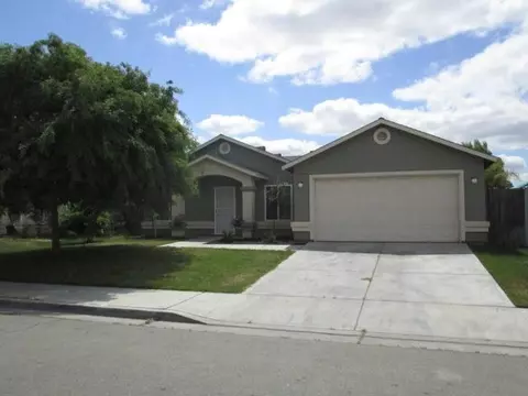 1622 Josephine Ave, Madera, CA 93638 photo 1