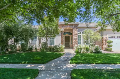 719 W Enterprise Ave, Clovis, CA 93619 photo 1