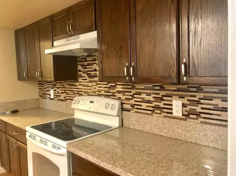 721 E Simpson Ave, Fresno, CA 93704 photo 1