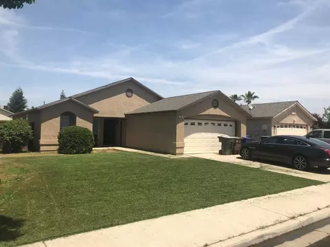510 7th St, Sanger, CA 93657 photo 1