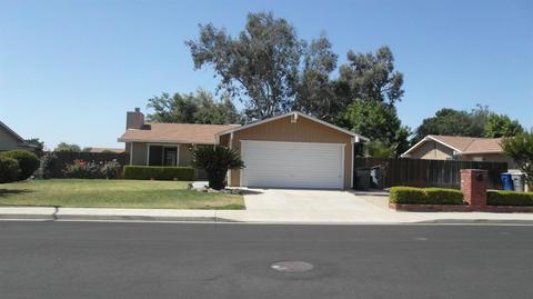 1516 Donner Ave, Clovis, CA 93611 photo 1