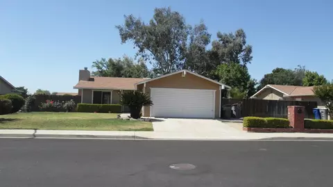 1516 Donner Ave, Clovis, CA 93611 photo 1
