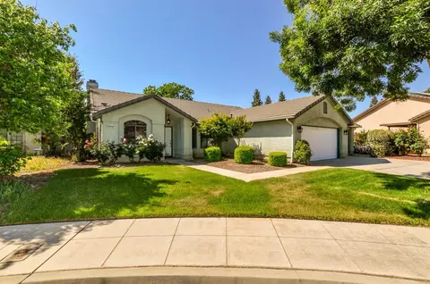 2211 Magill Ave, Clovis, CA 93611 photo 1