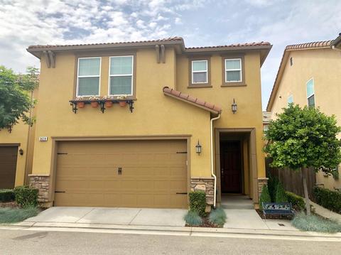 3620 Elevations Way, Clovis, CA 93619 photo 1