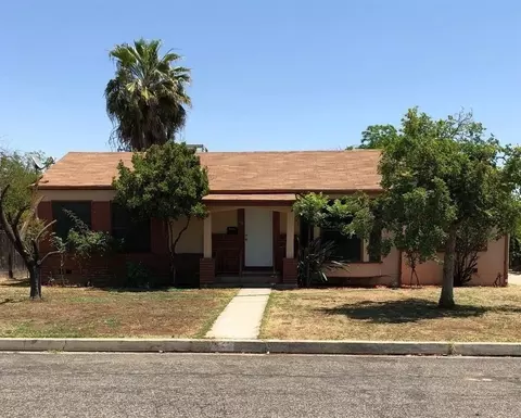 425 Rotan Ave, Madera, CA 93637 photo 1