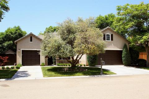 4705 N Emerald Peak Dr, Clovis, CA 93619 photo 1
