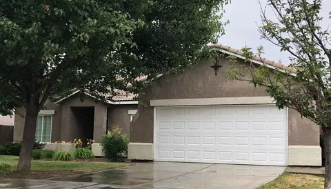2750 Edgar Ave, Sanger, CA 93657 photo 1
