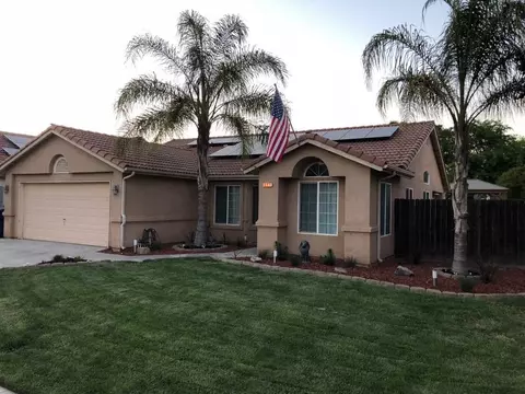 677 Quady Ln, Madera, CA 93637 photo 1