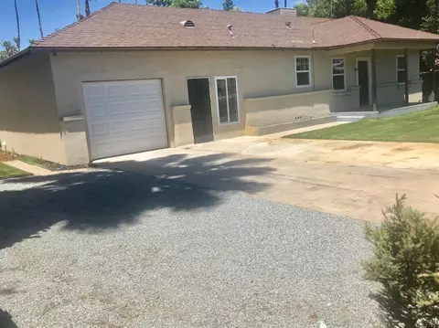 488 E Barstow Ave, Fresno, CA 93710 photo 1
