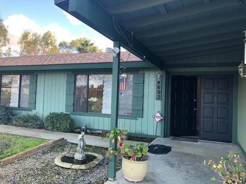 24692 Brook Dr, Madera, CA 93638 photo 1
