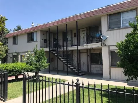 317 S G St, Madera, CA 93637 photo 1