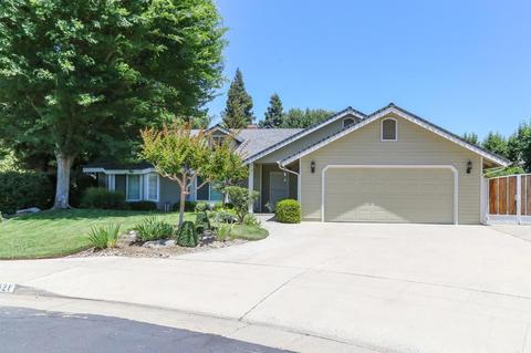 3021 Cypress Ave, Clovis, CA 93611 photo 1