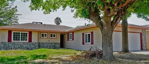 224 Walnut Ave, Coalinga, CA 93210 photo 1