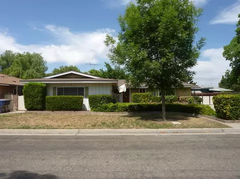 112 Spring Way, Madera, CA 93637 photo 1