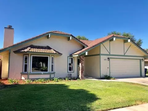 2474 Dennis Ave, Clovis, CA 93611 photo 1