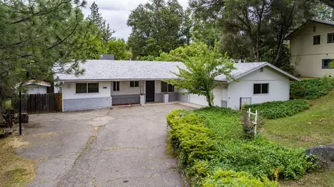 40885 Goldside Dr, Oakhurst, CA 93644 photo 1