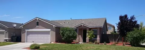 5357 E Audrie Ave, Fresno, CA 93727 photo 1