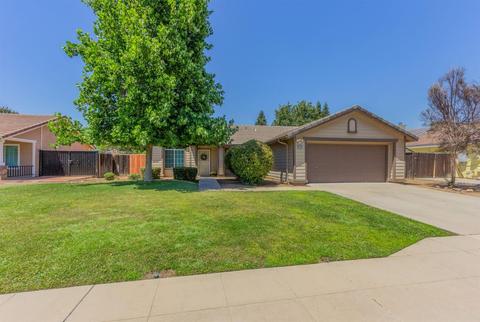 2665 Beverly Ave, Clovis, CA 93611 photo 1