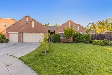 2854 Whitmore Ave, Clovis, CA 93619 photo 1