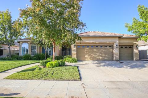 2833 Everglade Ave, Clovis, CA 93619 photo 1