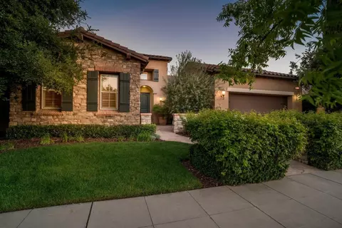 3582 Everglade Ave, Clovis, CA 93619 photo 1