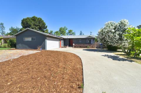 3435 E Dakota Ave, Fresno, CA 93726 photo 1