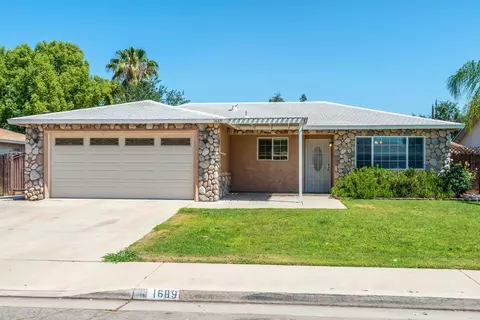 1689 Sussex Ave, Clovis, CA 93611 photo 1