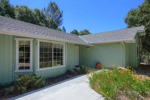 31895 Walker Summit Ct, North Fork, CA 93643 photo 1