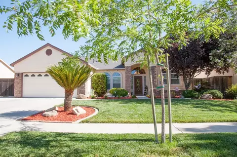 1598 Hawthorn St, Lemoore, CA 93245 photo 1