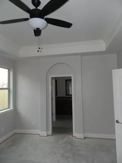 16079 W Ashli Ave, Kerman, CA 93630 photo 1