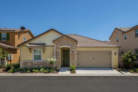 3520 Muse Way, Clovis, CA 93619 photo 1