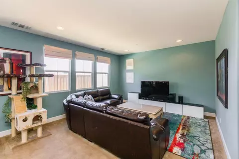 1291 Peach Ct, Madera, CA 93638 photo 1