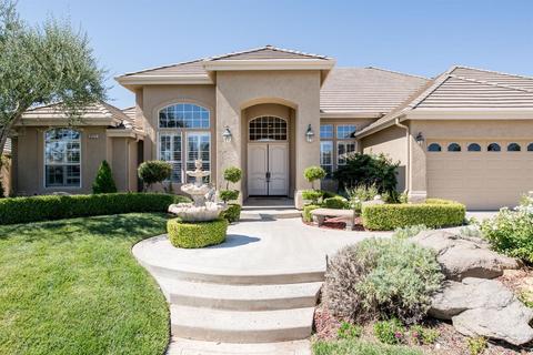 2571 Vermont Ave, Clovis, CA 93619 photo 1