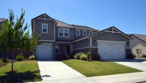 1016 Maine St, Clovis, CA 93619 photo 1