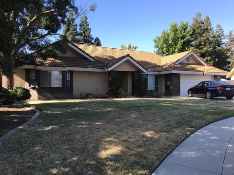 682 W Ellery Ave, Clovis, CA 93612 photo 1