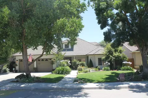 15677 Orchard Ave, Kerman, CA 93630 photo 1