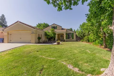 2379 E Fallbrook Ave, Fresno, CA 93720 photo 1