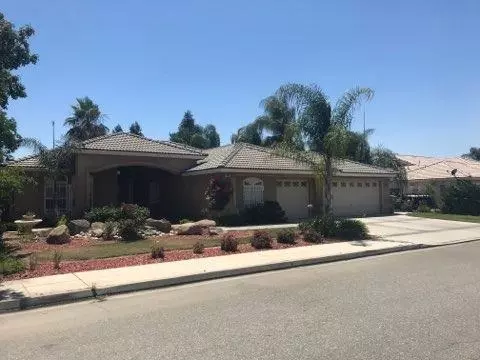3246 Forum Way, Madera, CA 93637 photo 1