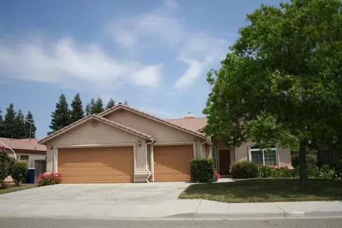 371 Molly, Chowchilla, CA 93610 photo 1