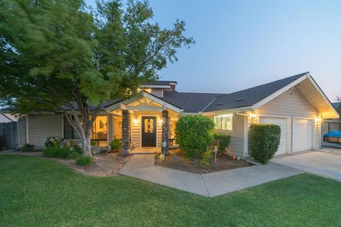 1998 Swift Ave, Clovis, CA 93611 photo 1